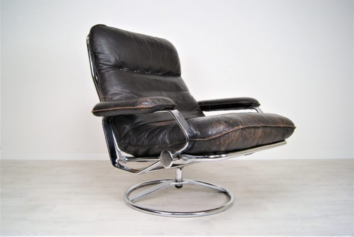 Mid-Century Lederstuhl, Chromgestell
