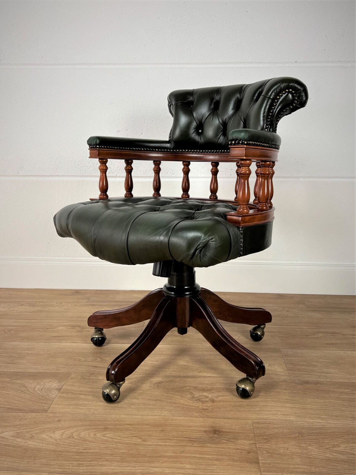 Chesterfield Sessel Vintage Bürosessel Centurion Ledersessel Chesterfield Sessel Vintage Bürosessel Centurion Ledersessel