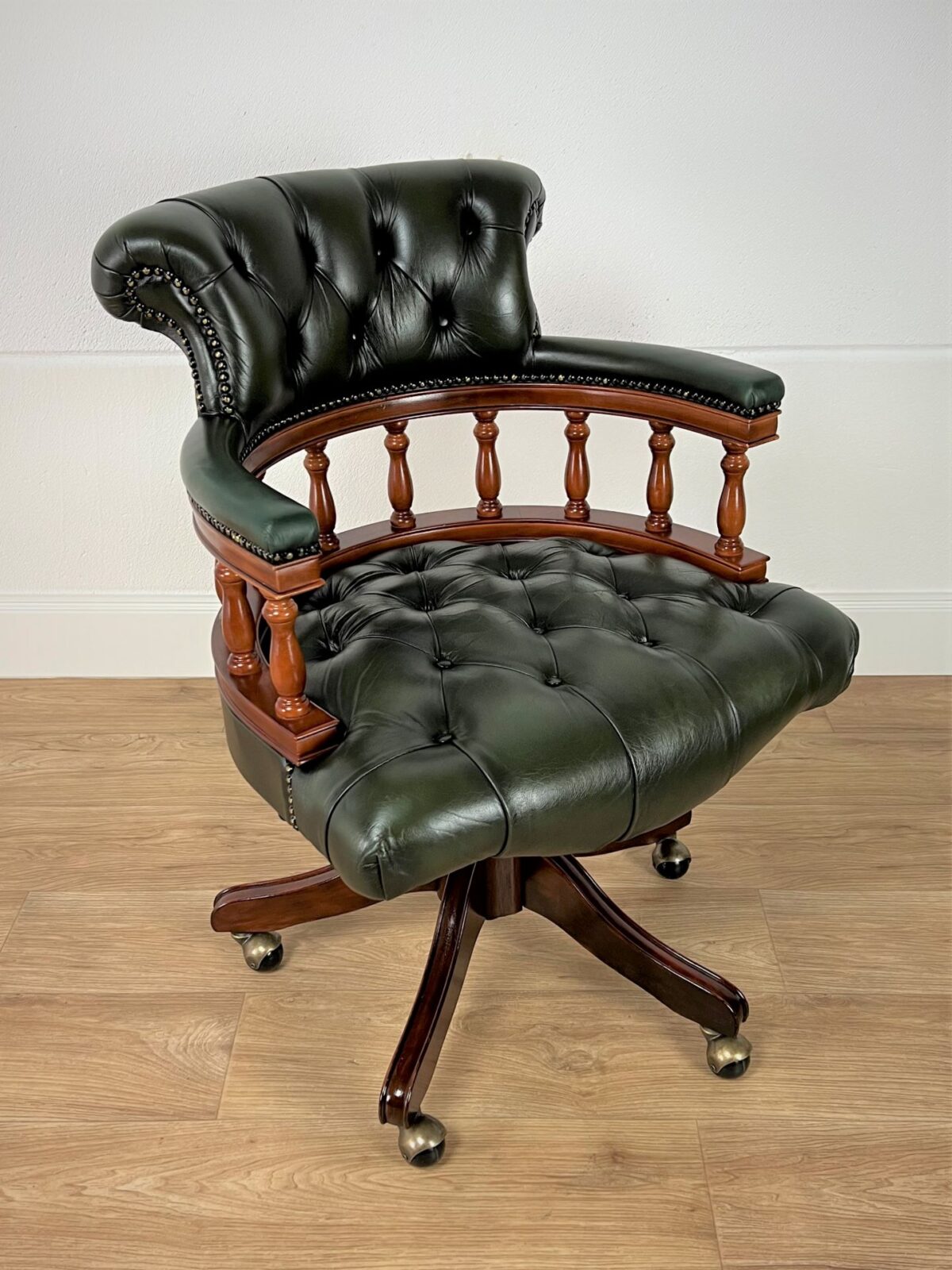 Chesterfield Sessel Vintage Bürosessel Centurion Ledersessel Chesterfield Sessel Vintage Bürosessel Centurion Ledersessel