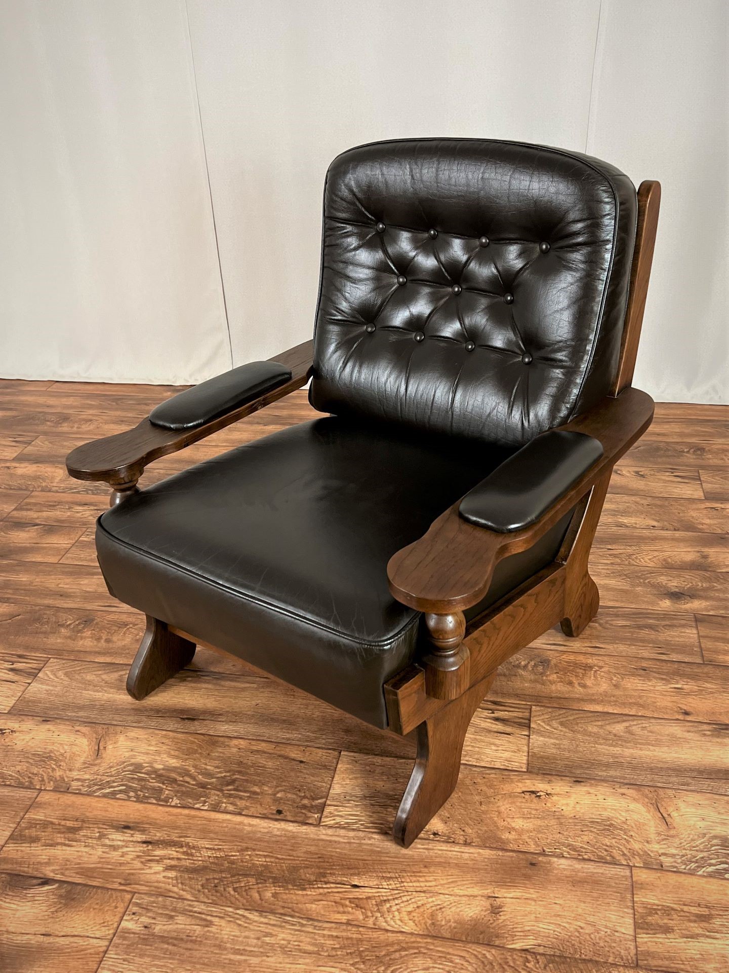 Danish Design Ledersessel Vintage Brutalist Lounge-Relaxsessel Danish Design Ledersessel Vintage Brutalist Lounge-Relaxsessel