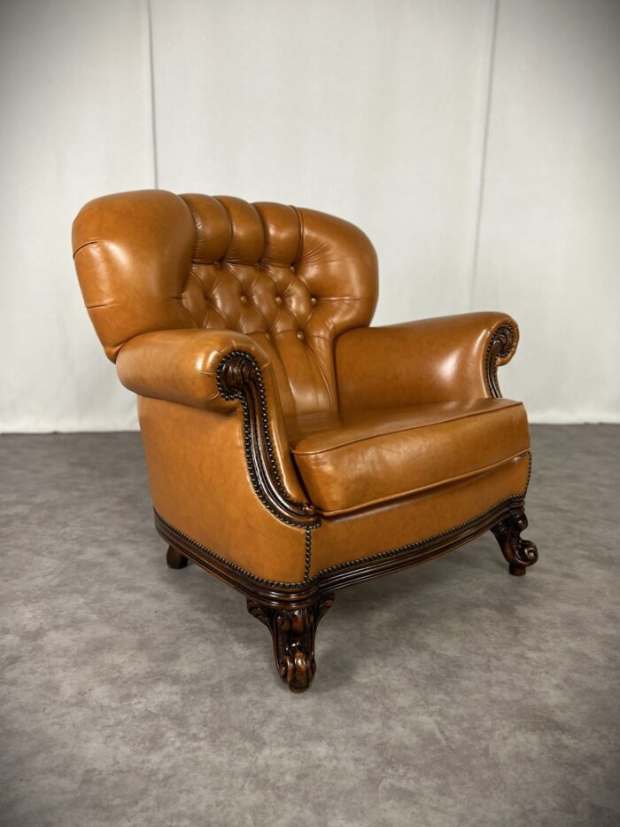 Vintage Möbel, Couch, Kommode, Hocker, Sessel, Sofa, Chesterfield, Chippendale, DeSede Sitzmöbel, Interior, Antik, Barock, Garnitur, Leder, Englische Möbel, Kolonialstil, Vintage, Design, Clubsessel, Wandbild, Portrait, Sekretär, Esstisch, Tisch, Holztisch, Marmortisch, shop, dress, clothes, online shop