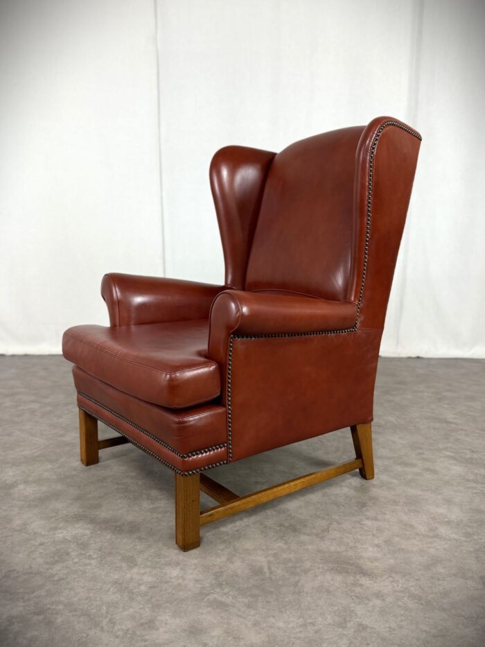 Vintage Möbel, Couch, Kommode, Hocker, Sessel, Sofa, Chesterfield, Chippendale, DeSede Sitzmöbel, Interior, Antik, Barock, Garnitur, Leder, Englische Möbel, Kolonialstil, Vintage, Design, Clubsessel, Wandbild, Portrait, Sekretär, Esstisch, Tisch, Holztisch, Marmortisch, shop, dress, clothes, online shop