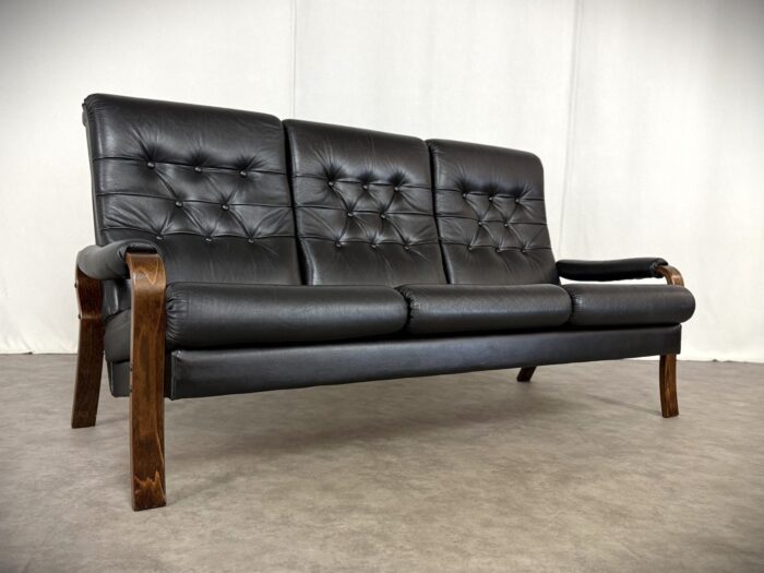Vintage Möbel, Couch, Kommode, Hocker, Sessel, Sofa, Chesterfield, Chippendale, DeSede Sitzmöbel, Interior, Antik, Barock, Garnitur, Leder, Englische Möbel, Kolonialstil, Vintage, Design, Clubsessel, Wandbild, Portrait, Sekretär, Esstisch, Tisch, Holztisch, Marmortisch, shop, dress, clothes, online shop