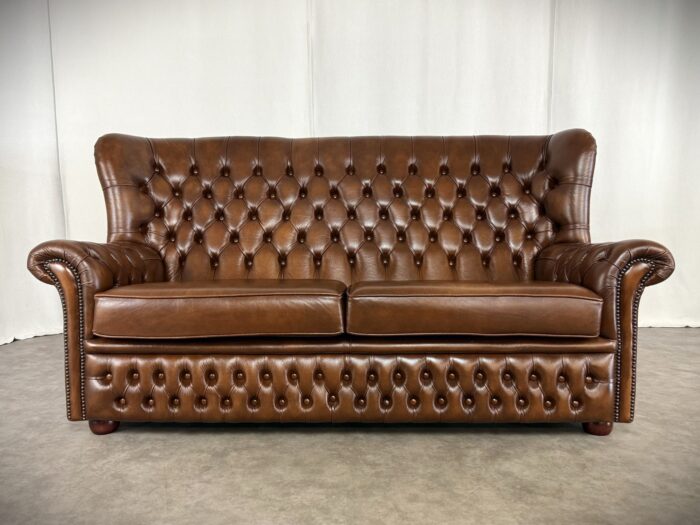 Vintage Möbel, Couch, Kommode, Hocker, Sessel, Sofa, Chesterfield, Chippendale, DeSede Sitzmöbel, Interior, Antik, Barock, Garnitur, Leder, Englische Möbel, Kolonialstil, Vintage, Design, Clubsessel, Wandbild, Portrait, Sekretär, Esstisch, Tisch, Holztisch, Marmortisch, shop, dress, clothes, online shop