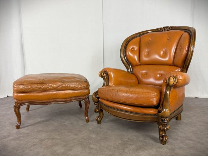 Vintage Möbel, Couch, Kommode, Hocker, Sessel, Sofa, Chesterfield, Chippendale, DeSede Sitzmöbel, Interior, Antik, Barock, Garnitur, Leder, Englische Möbel, Kolonialstil, Vintage, Design, Clubsessel, Wandbild, Portrait, Sekretär, Esstisch, Tisch, Holztisch, Marmortisch, shop, dress, clothes, online shop