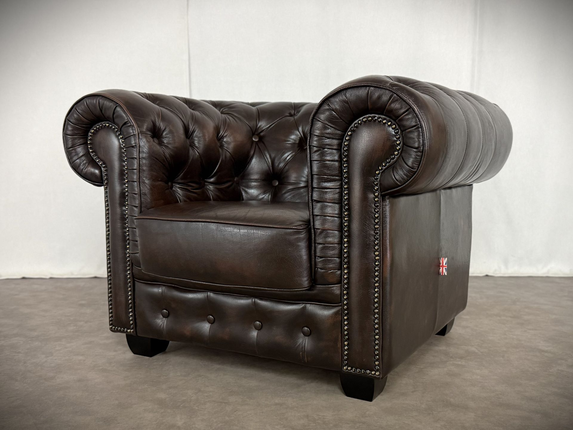 Vintage Möbel, Couch, Kommode, Hocker, Sessel, Sofa, Chesterfield, Chippendale, DeSede Sitzmöbel, Interior, Antik, Barock, Garnitur, Leder, Englische Möbel, Kolonialstil, Vintage, Design, Clubsessel, Wandbild, Portrait, Sekretär, Esstisch, Tisch, Holztisch, Marmortisch, shop, dress, clothes, online shop, boho, space-age, Machalke, KOINOR, De Sede, Lammhults, COR, Jori, LeoLux, Walter Knoll, Dauphin Vintage Möbel, Couch, Kommode, Hocker, Sessel, Sofa, Chesterfield, Chippendale, DeSede Sitzmöbel, Interior, Antik, Barock, Garnitur, Leder, Englische Möbel, Kolonialstil, Vintage, Design, Clubsessel, Wandbild, Portrait, Sekretär, Esstisch, Tisch, Holztisch, Marmortisch, shop, dress, clothes, online shop, boho, space-age, Machalke, KOINOR, De Sede, Lammhults, COR, Jori, LeoLux, Walter Knoll, Dauphin